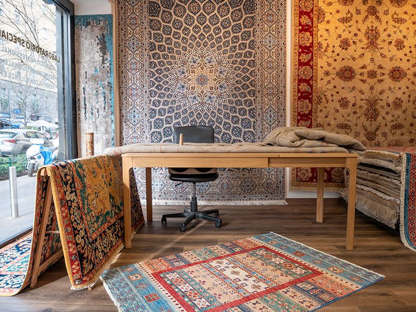 Vendita e consulenza arredo tappeti orientali antichi e moderni - Babaei  Carpets Milano